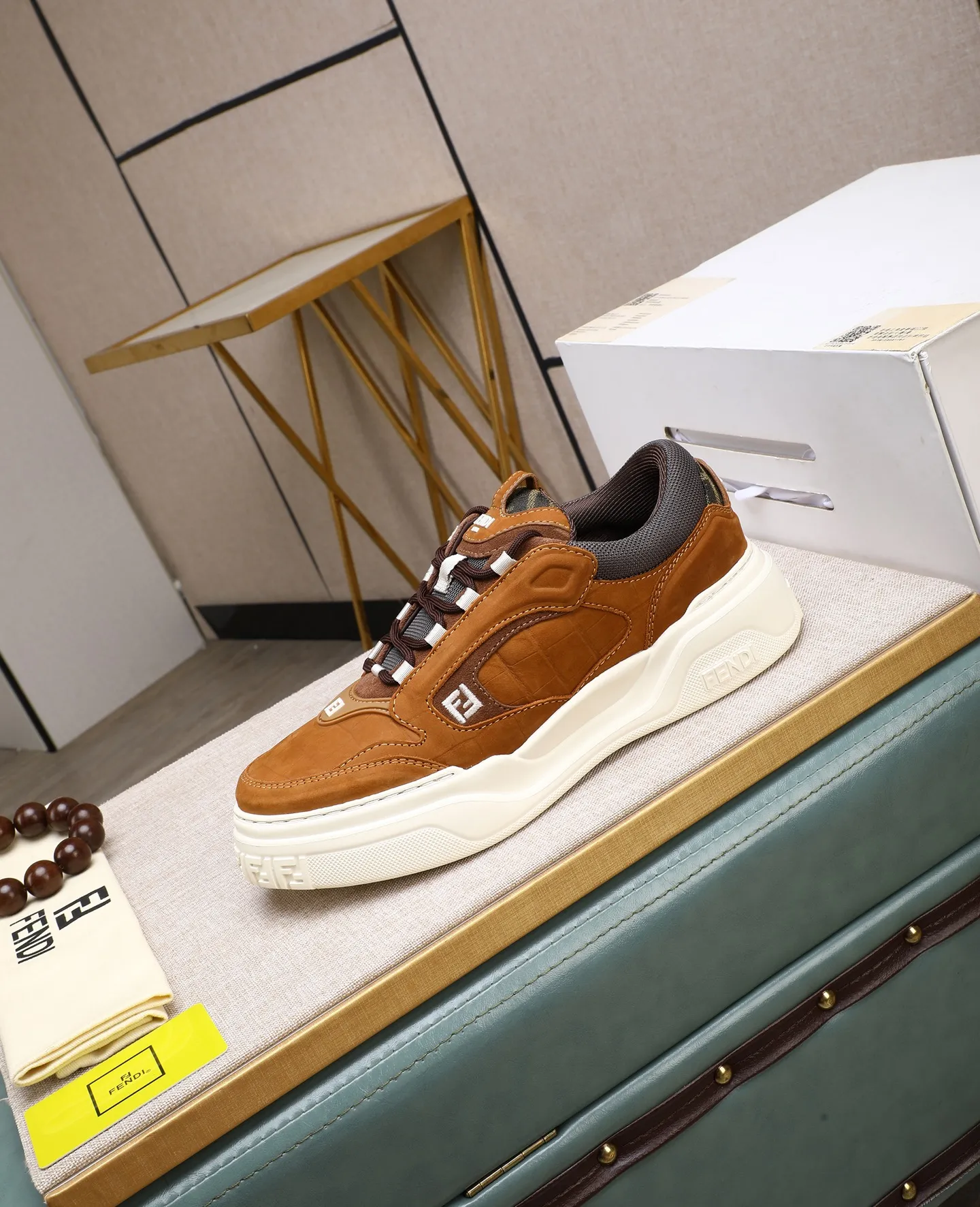 Men's shoes 💰820 [FENDI] Fendi - High-end quality original casual sports shoes - Upper: Nappa calfskin, pebbled calfskin, tongue and heel; injection molded brand logo plastic module - Lining: brand canvas - Outsole: ultra-light TPR foam·rubber; molded outsole -Super high quality control·Fine workmanship: highlighted (high-end·luxury·grade) -Size :39-44 (38, 45, can be customized)